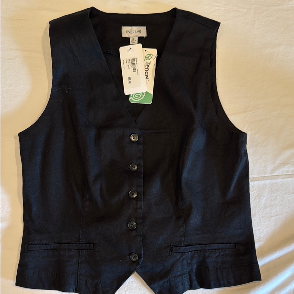 Evereve Black Button-Front V-Neck Vest